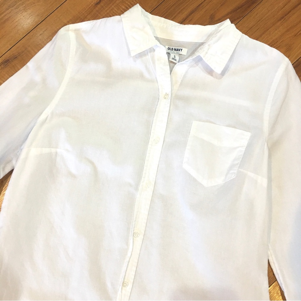 White cotton button down shirt top blouse office workwear beach casual Christmas